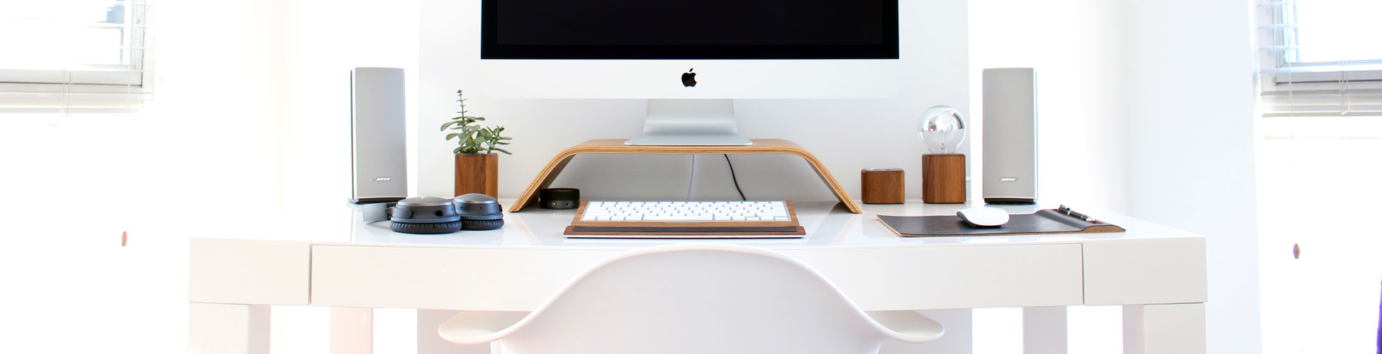 Accessories for your Home Office Desk